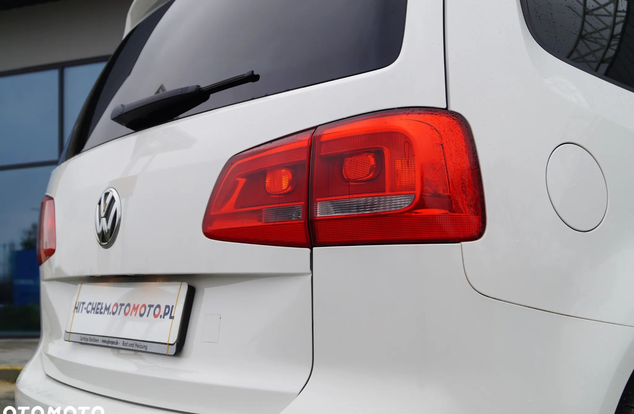 Volkswagen Touran cena 28400 przebieg: 239000, rok produkcji 2012 z Myślibórz małe 742